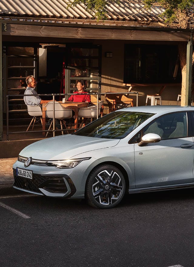 Card Teaser_VW-Golf_R-Line.jpg