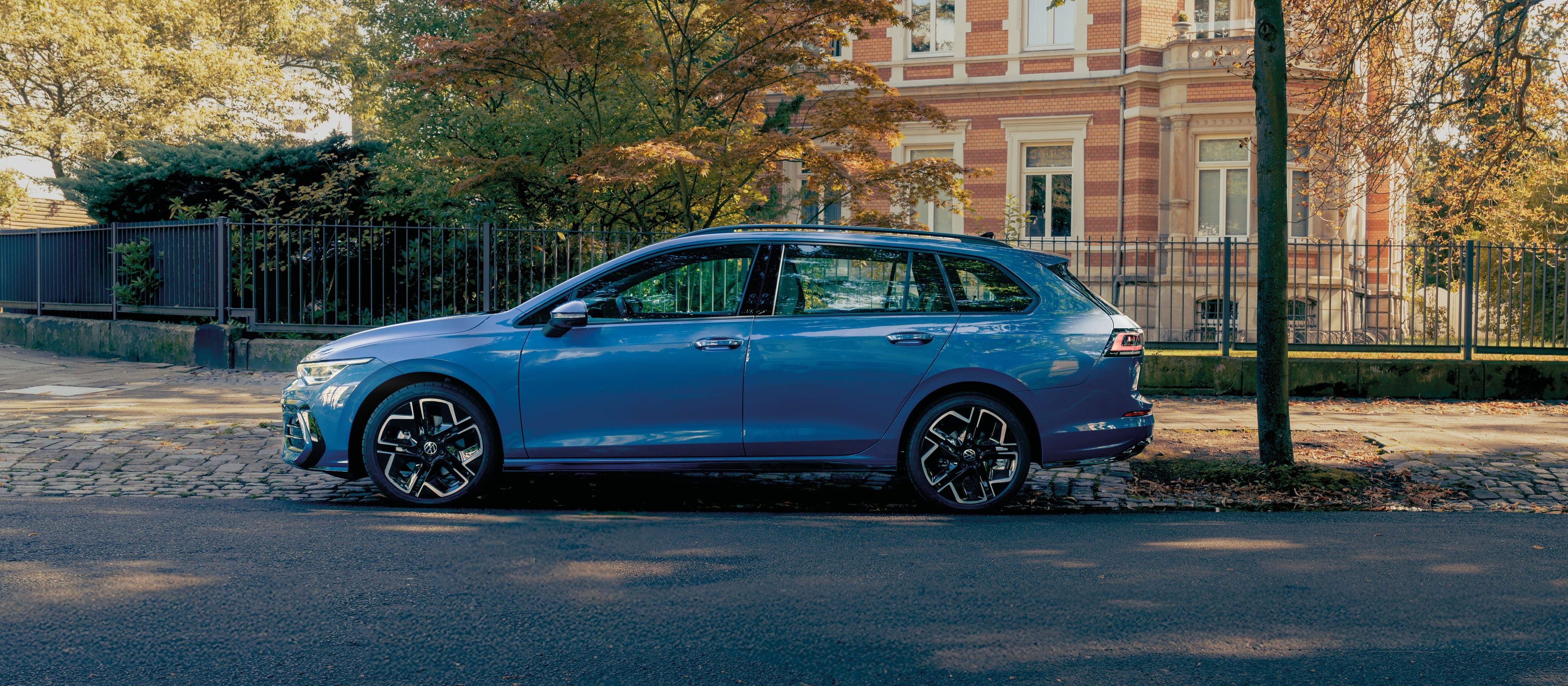 VW Golf Variant R-Line 2.0 TDI  7-Gang DSG